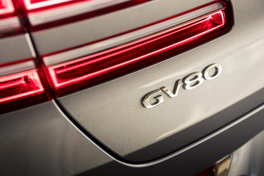 Логотип Genesis GV80 AWD 2020 года  (NA) (фото 38 из 40)